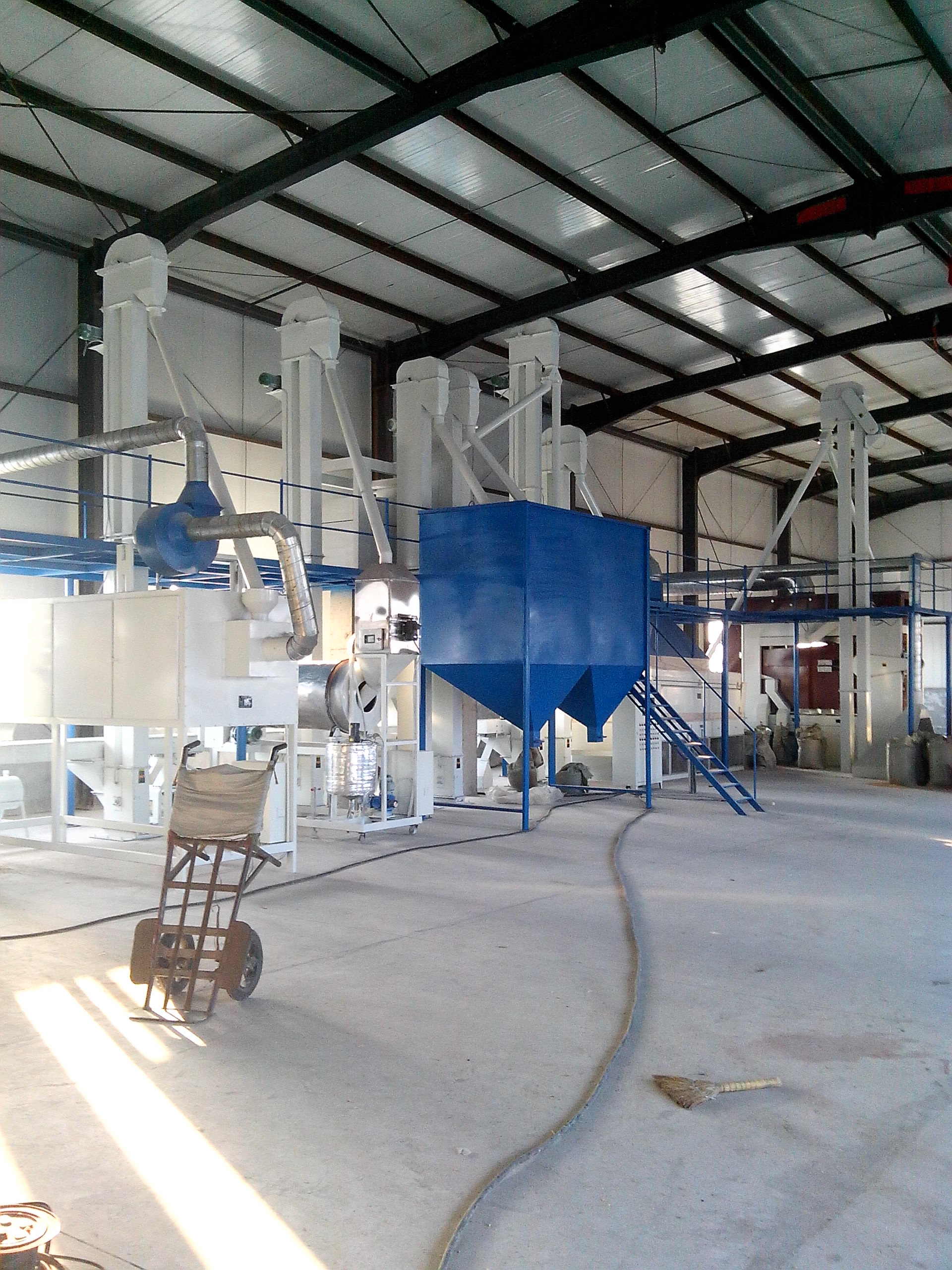 種子加工生產(chǎn)線(xiàn)